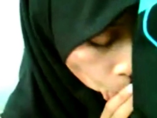 Muslim hijabers sucking circumcised cocks