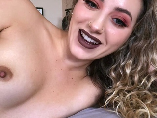 Amateur Webcam Babes Going Solo