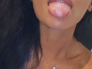 Horny Webcam Babe Solo Masturbation