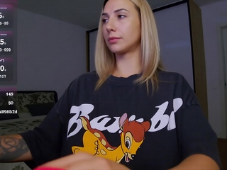 Blonde Teen Solo Masturbation